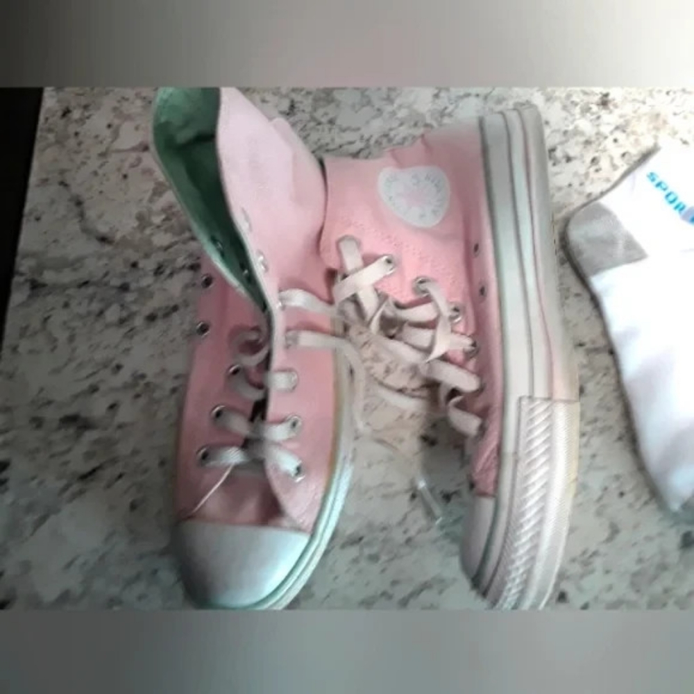 Women's Converse High Top Shoes Size 7 Pink + Socks